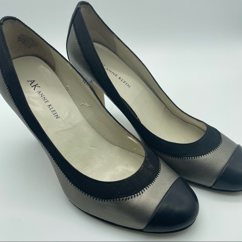 AK Anne Klein